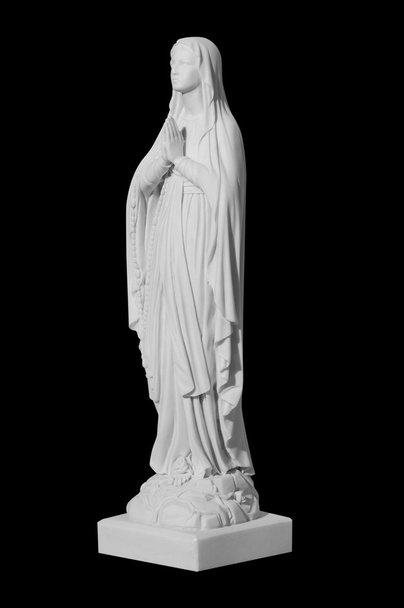 λευκό πέτρινο άγαλμα της Παναγίας - Φωτογραφία, εικόνα