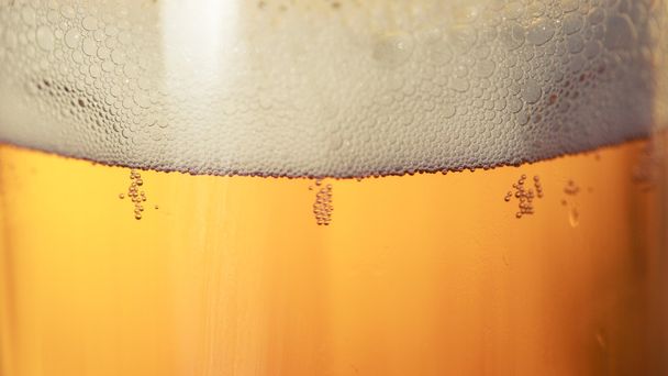 El vaso de cerveza
 - Foto, Imagen