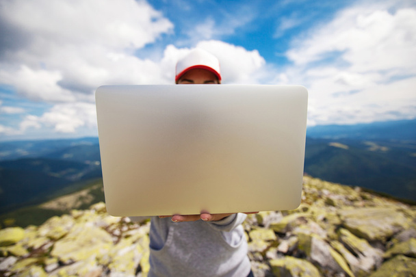 Laptop am Berg - Foto, Bild