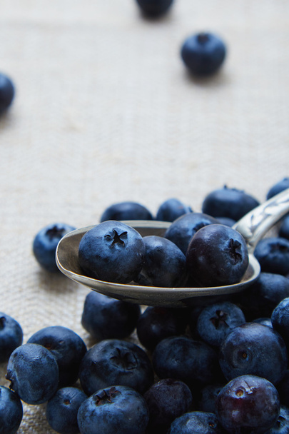 blueberries in a spoon - Фото, зображення