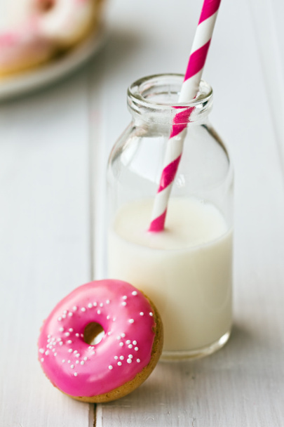 Doughnut and milk - Zdjęcie, obraz