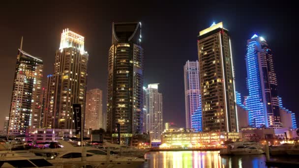 Μαγευτική νυχτερινή Μαρίνα του Ντουμπάι - Πλάνα, βίντεο