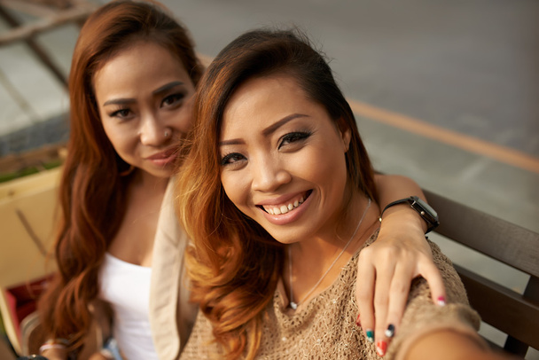 Selfie alarak çekici Asyalı kızlar - Fotoğraf, Görsel