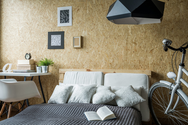 Small trendy bedroom - Foto, Imagen
