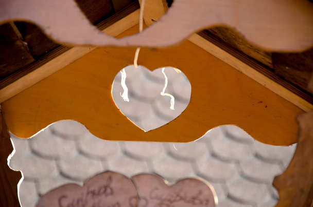 деревянный дом любовь
 - Фото, изображение