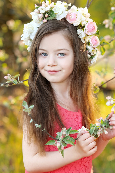 portrait of little girl outdoors in summer - 写真・画像
