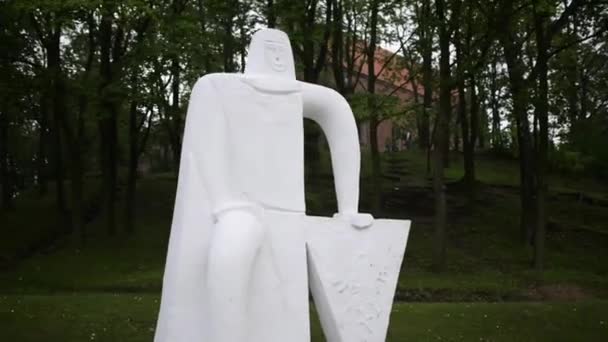 Monumento a los guerreros polacos en Nidzica, Polonia
 - Imágenes, Vídeo