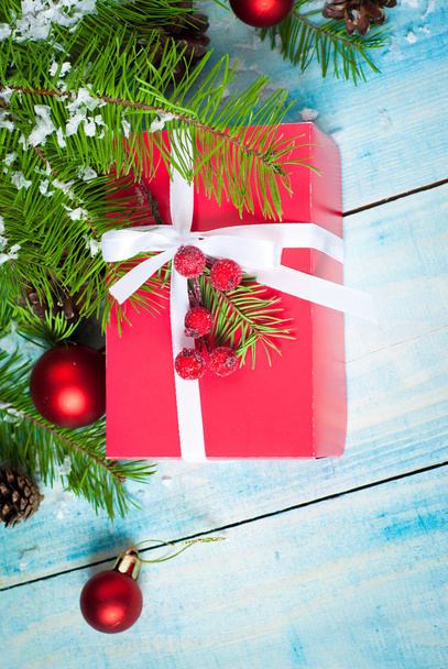 Christmas red gift box - Zdjęcie, obraz