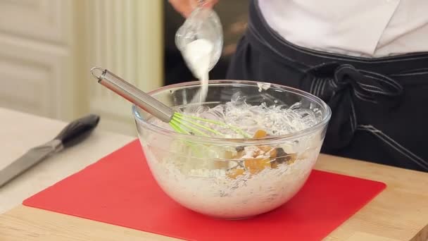 Ev yapımı kurabiye için hazırlanıyor yulaf gevreği hamur - Video, Çekim