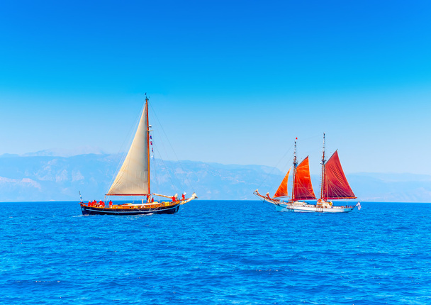 деревянные парусные лодки
 - Фото, изображение