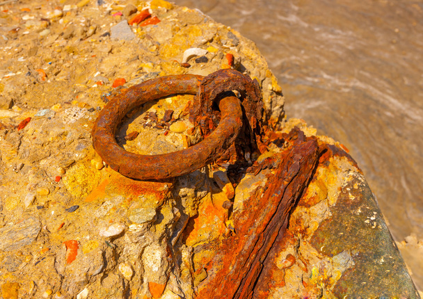 rusty boat link on the dock at the sea - Photo, Image