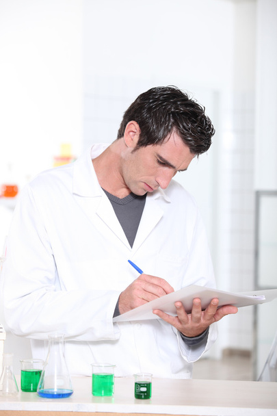 Male scientist in laboratory - Foto, Imagem