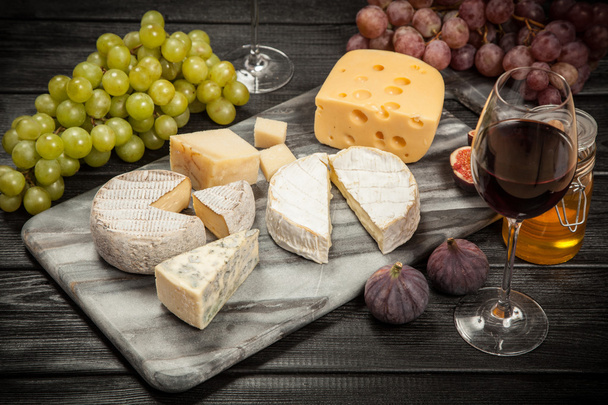 Wine and cheese - Foto, imagen
