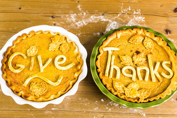 тыквенные пироги со знаком "Благодарите"
 - Фото, изображение