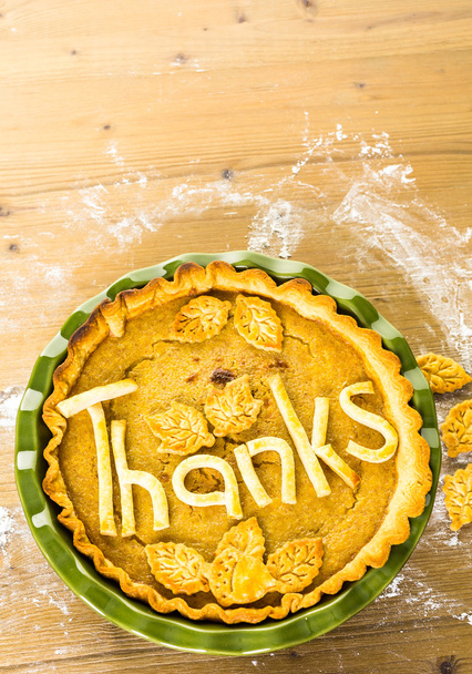 Домашній гарбузовий пиріг зі знаком Дякую
 - Фото, зображення