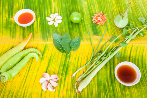 Los ingredientes tailandeses en primer plano
 - Foto, Imagen