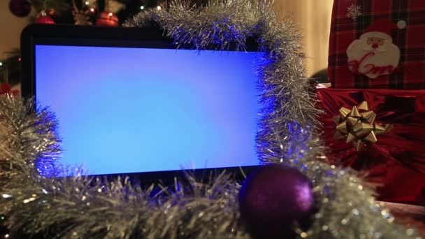 Monitor de computadora portátil con decoración de Navidad
 - Imágenes, Vídeo