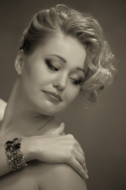 Retro jewelry woman - Fotó, kép