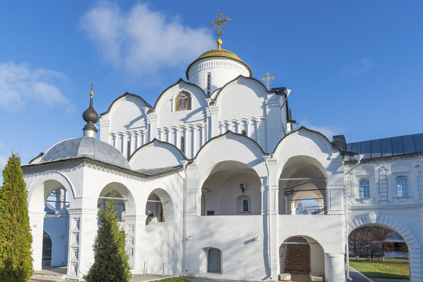 Cathedral at St. Pokrovsky Monastery was built  16th century in Suzdal. Golden Ring Travel of Russia - Foto, immagini