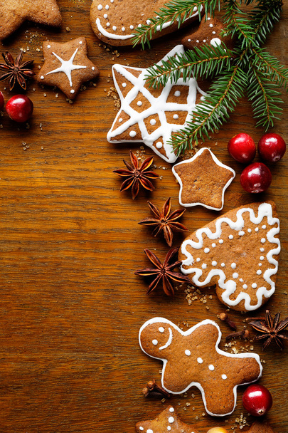 Christmas gingerbread cookies on a wooden table - Foto, Imagem