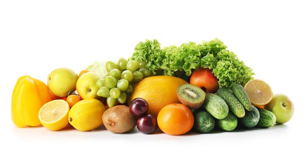 Verduras frescas y frutas aisladas sobre blanco
 - Foto, Imagen