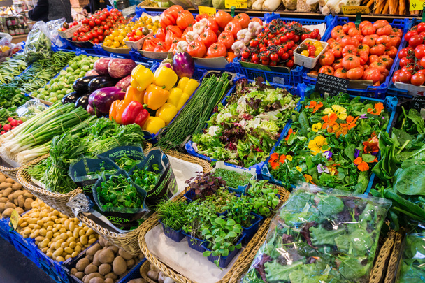 Markt für frisches Gemüse. - Foto, Bild
