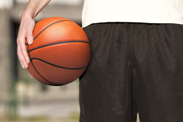 Mann mit Basketball und Ball - Foto, Bild