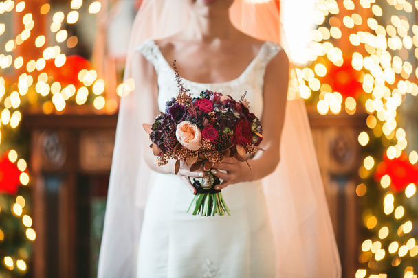 Bridal bouquet in hands - Zdjęcie, obraz