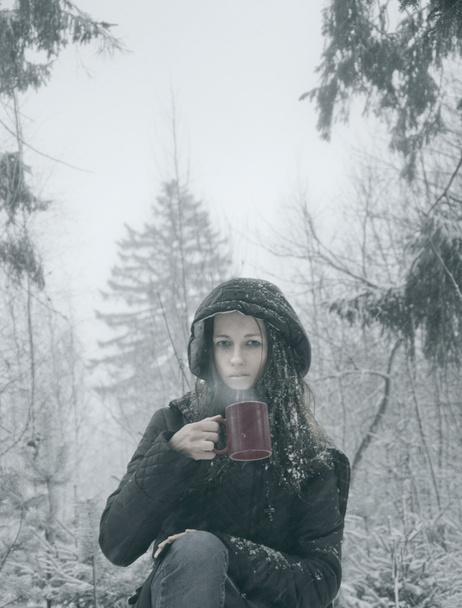 girl in forest - Foto, Bild