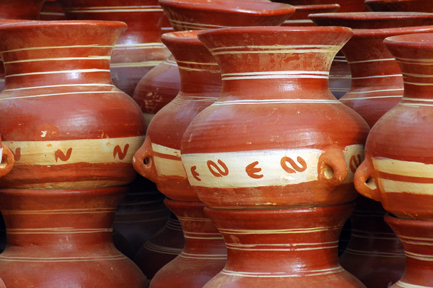 Orizzontale della ceramica tradizionale in Mali
 - Foto, immagini