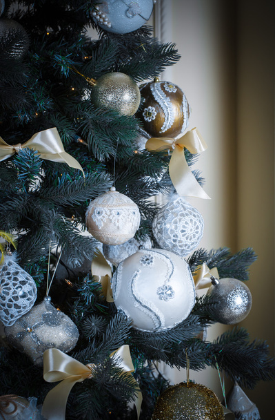 новорічні ялинки прикраси
 - Фото, зображення