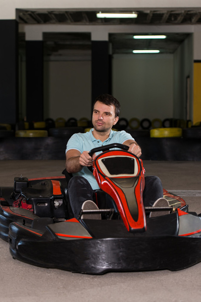 Rushing Kart And Safety Barriers Karting Race - Foto, immagini
