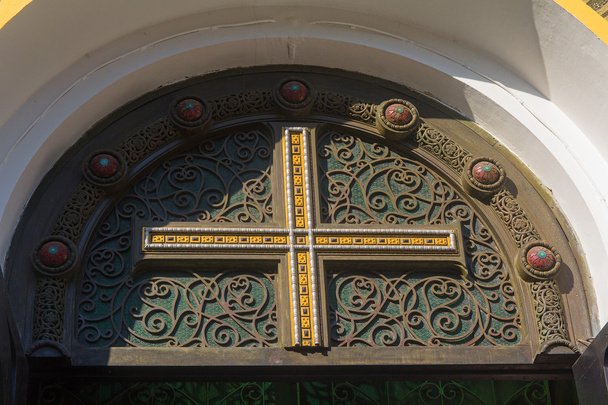 Decoração acima da entrada da Igreja Ortodoxa. Ucrânia
 - Foto, Imagem