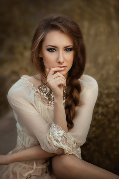 Beautiful young woman - Fotoğraf, Görsel