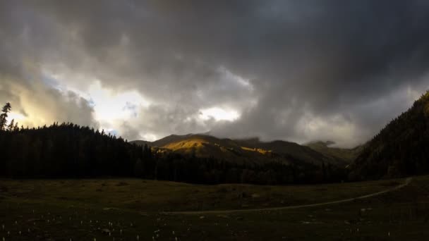 Kafkas Dağları, timelapse gün batımı - Video, Çekim