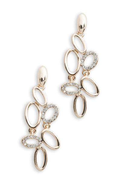 orecchini in oro con diamanti isolati su bianco
 - Foto, immagini