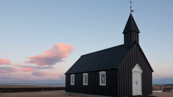 Zeitraffer schwarze Kirche Island - Filmmaterial, Video