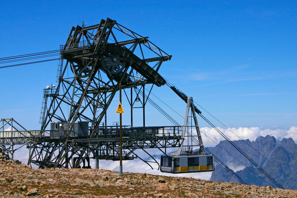 Konstrukcja kabiny narciarskich z gondolą - Zdjęcie, obraz