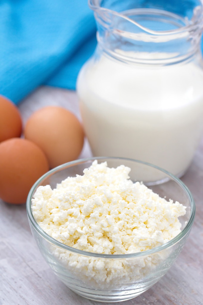 Dairy products. Cottage cheese, eggs and milk. - Foto, immagini