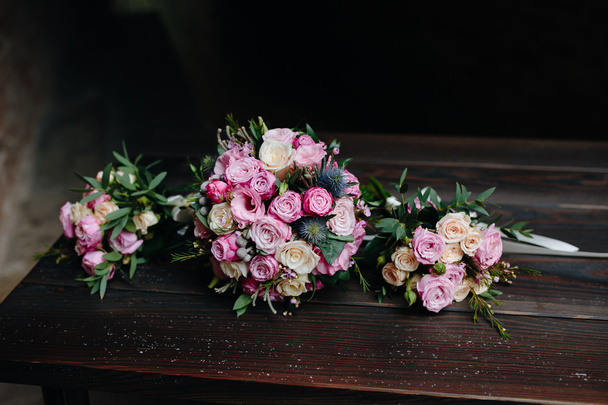 Esküvői csokrok, rózsákkal - Fotó, kép