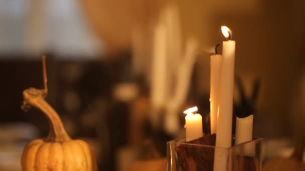 Girl extinguished candles - Imágenes, Vídeo
