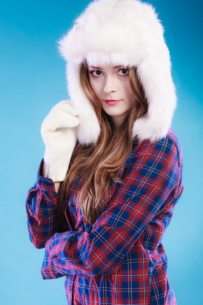 Young woman in winter clothing fur cap - Foto, Imagen