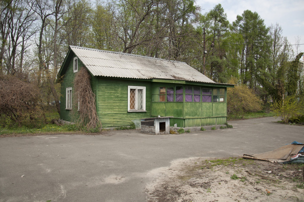 Casa in legno abbandonata
 - Foto, immagini