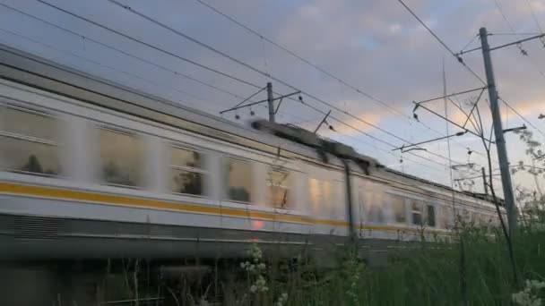 Commuter trein in beweging - Video