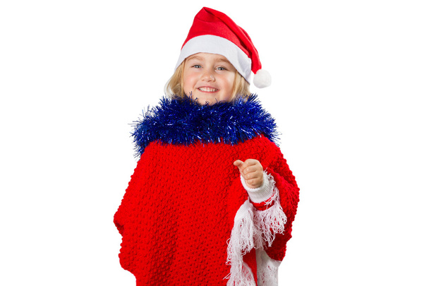  malá holčička v klobouku Santa Claus na bílém pozadí. - Fotografie, Obrázek