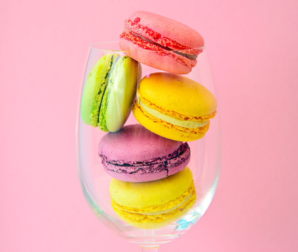Macaroni francesi dolci e colorati
 - Foto, immagini