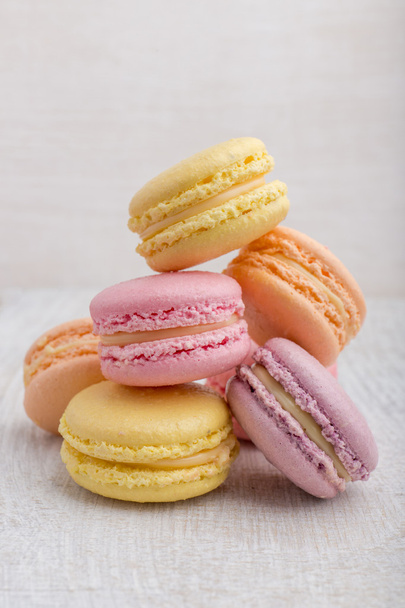 Colorful macarons on vintage pastel background - Φωτογραφία, εικόνα