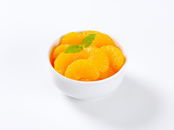 Naranjas de mandarín enlatadas
 - Foto, Imagen