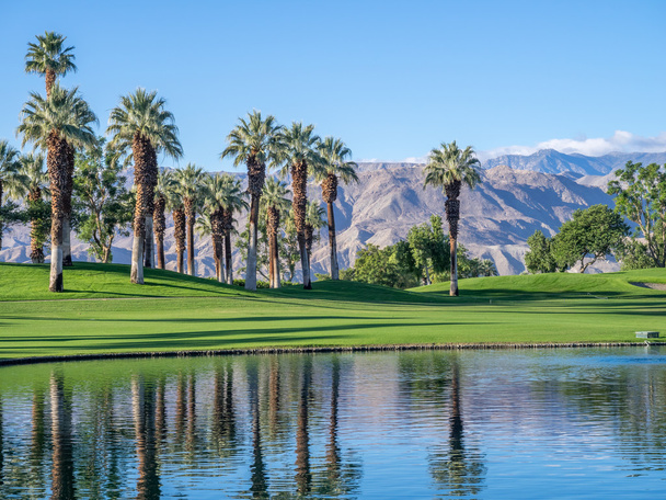 Pole golfowe w Palm Desert w Kalifornii - Zdjęcie, obraz