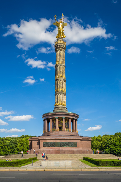 Berlin Victory Column monument in Tiergarten park, Berlin, Germa - Foto, afbeelding
